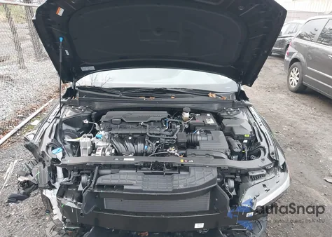 2025 Hyundai Elantra Sel Sport z USA, uszkodzony, nr VIN KMHLM4DG1SU065480